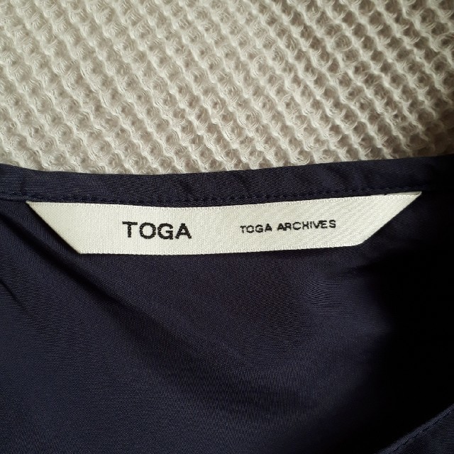 TOGA(トーガ)のTOGAパープルフリルキャミワンピ レディースのワンピース(ひざ丈ワンピース)の商品写真