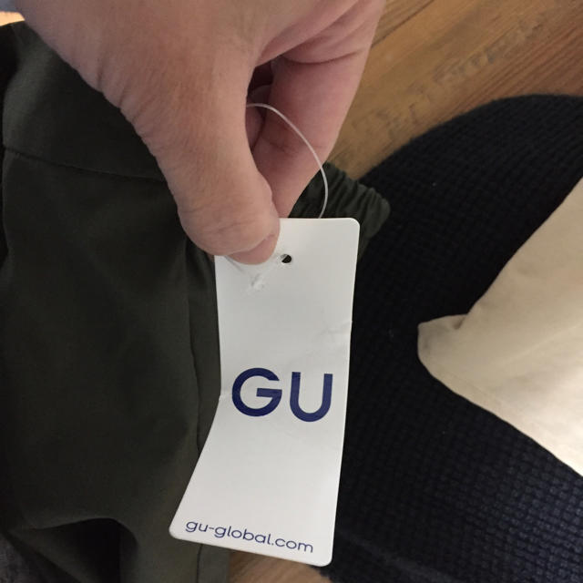 GU(ジーユー)のGU タックフレアスカート XL レディースのスカート(ロングスカート)の商品写真