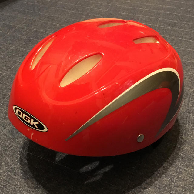 OGK(オージーケー)のOGK子供用ヘルメット キッズ/ベビー/マタニティの外出/移動用品(自転車)の商品写真