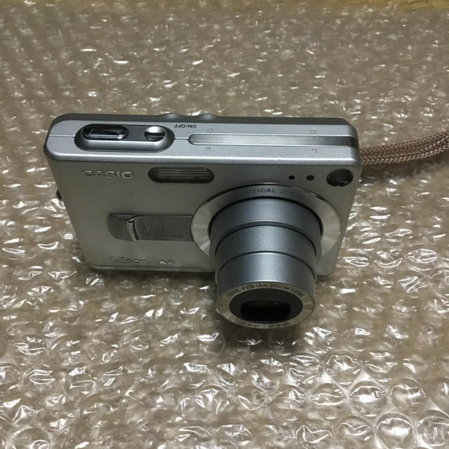 CASIO(カシオ)の格安❗️CASIO デジカメ EXILIM EX-Z40 有効画素数400万画素 スマホ/家電/カメラのカメラ(コンパクトデジタルカメラ)の商品写真