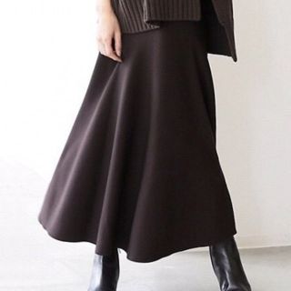 アパルトモンドゥーズィエムクラス(L'Appartement DEUXIEME CLASSE)の今季アパルトモンMermaid Skirtブラウン36サイズ☆未使用(ロングスカート)