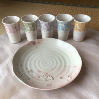 皿と湯呑みのセット(食器)