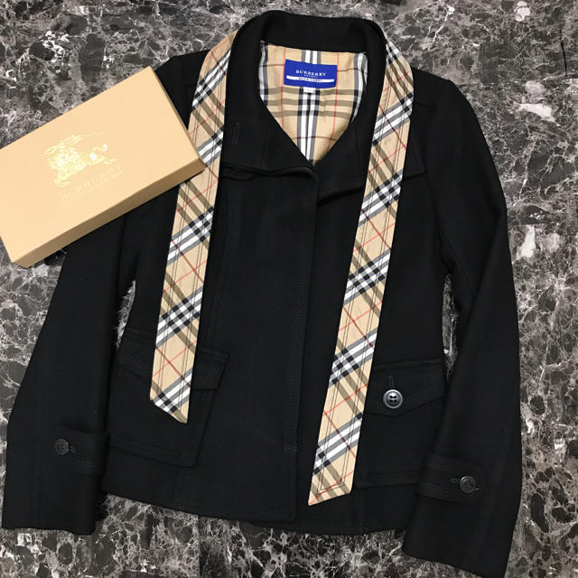 BURBERRY BLUE LABEL(バーバリーブルーレーベル)のBurberry ジャケット コート レディースのジャケット/アウター(ピーコート)の商品写真