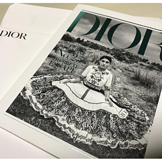 Christian Dior(クリスチャンディオール)のDior ディオール 最新カタログ エンタメ/ホビーの雑誌(ファッション)の商品写真