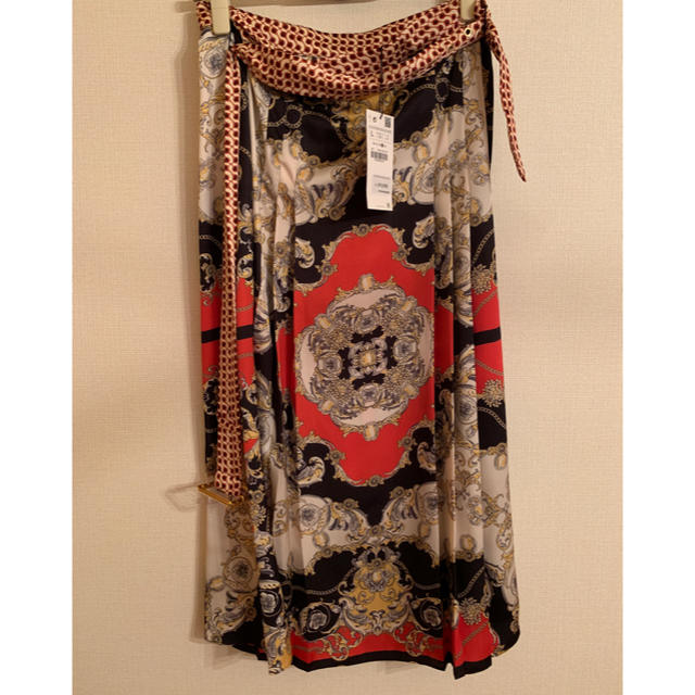 ZARA(ザラ)のZARA プリントスカート レディースのスカート(ひざ丈スカート)の商品写真