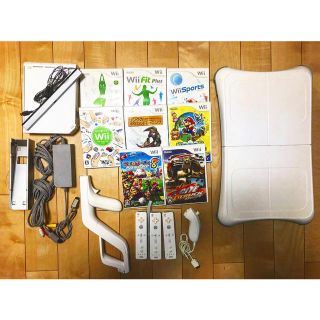 ウィー(Wii)のWii本体➕カセット８本セット(家庭用ゲーム機本体)