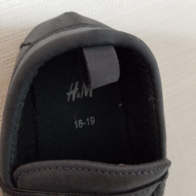 H&M(エイチアンドエム)の11.5-12 H&M　こども靴 キッズ/ベビー/マタニティのベビー靴/シューズ(~14cm)(ローファー)の商品写真