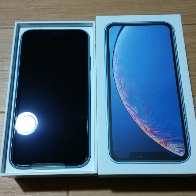 新品 iPhone XR 64GB ブルー au版