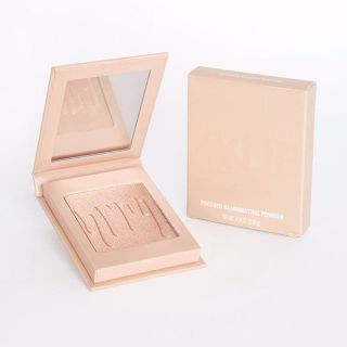 カイリーコスメティックス(Kylie Cosmetics)のKylie Cosmetics💋(チーク)