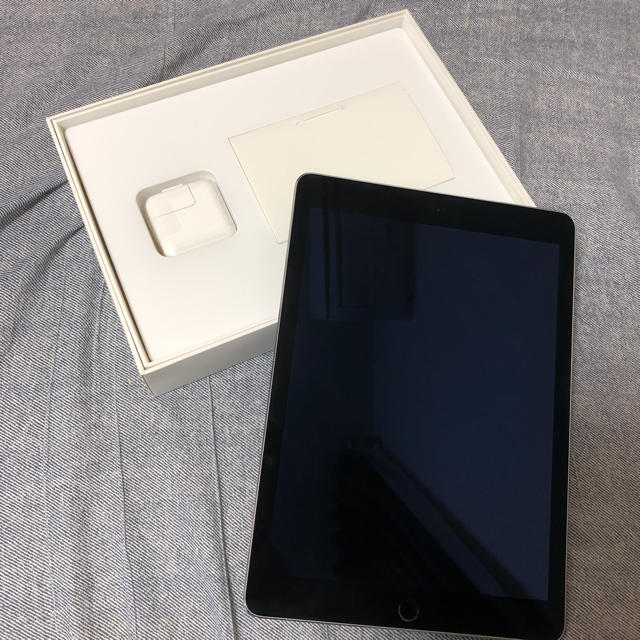 タブレットiPad Air2