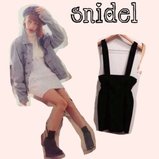 スナイデル(SNIDEL)のsnidel♡サスペンダー付きスカート(ミニスカート)