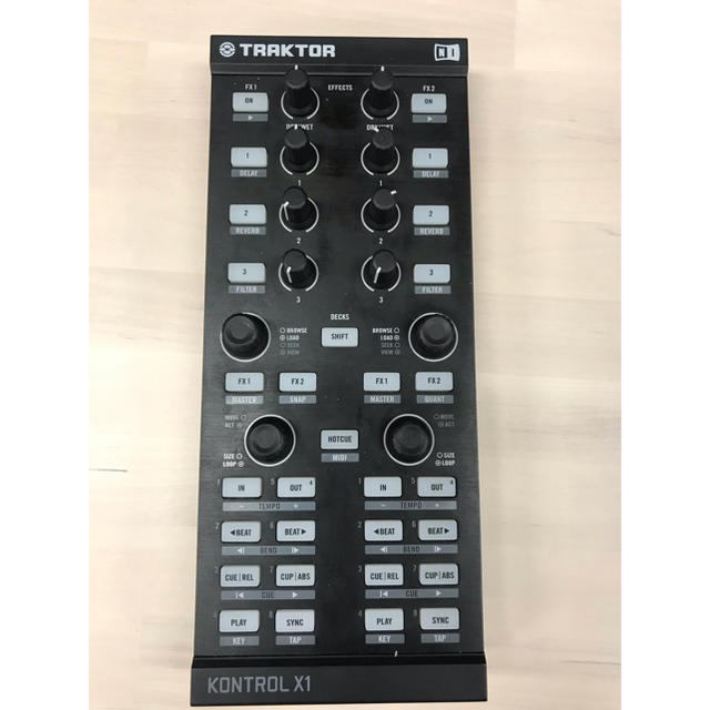 NATIVE INSTRUMENTS TRAKTOR KONTROL X1 楽器のDJ機器(DJコントローラー)の商品写真