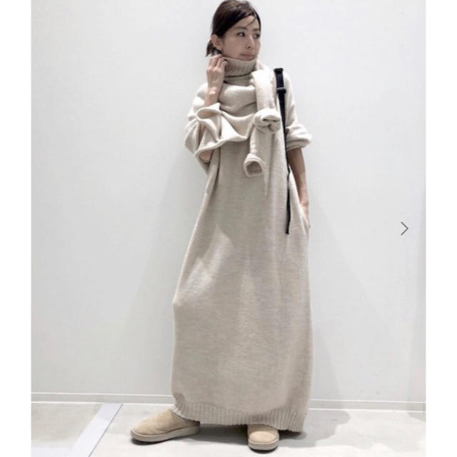 ローレンマヌージアン 21AW WIDE V NECK DRESS ワンピース