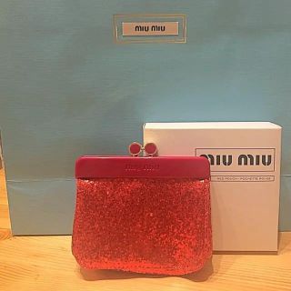 最終出品！miumiu2017SS新作山羊革ポーチ新品 miumiuカラー