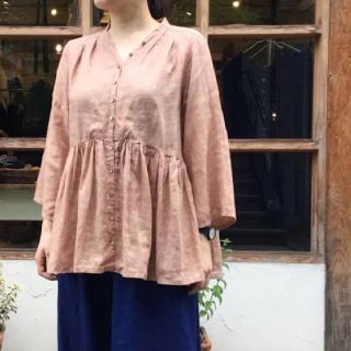 nest Robe ネストローブ リネン yネックギャザーブラウス ピンクの