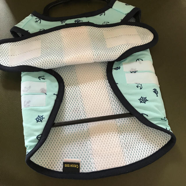 犬用 服 ひんやりウォーターベストの通販 By バンビ S Shop ラクマ 犬用 服 ひんやりウォーターベストの通販 By バンビ S Shop ラクマ