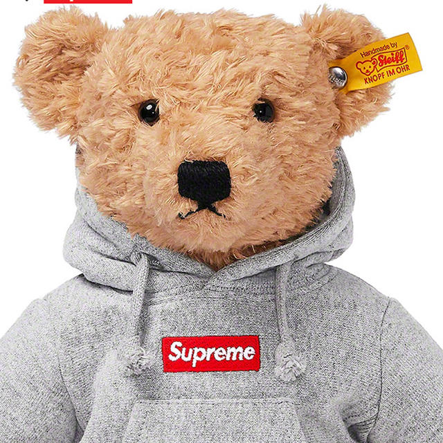 supreme Steiff bear