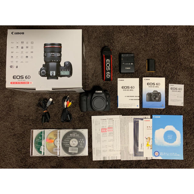 新年の贈り物 Canon - EOS 6D ボディ シャッター数9201回 デジタル一眼 新年の贈り物 Canon - EOS 6D ボディ シャッター数9201回 デジタル一眼