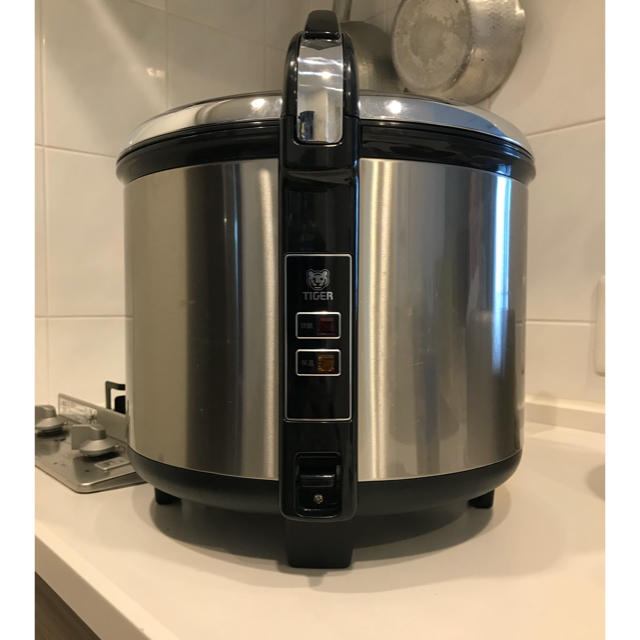 タイガー炊飯ジャー 品番:JCC-270P 2018年製のサムネイル
