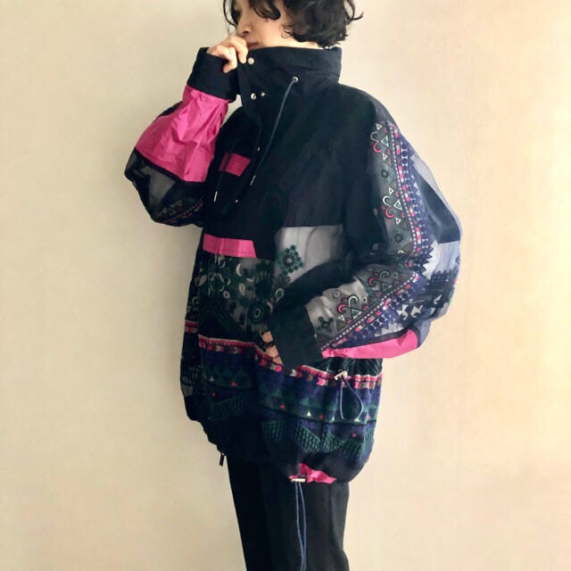 sacai(サカイ)の※ayuvi様専用※ Sacai 刺繍ブルゾン レディースのジャケット/アウター(ブルゾン)の商品写真