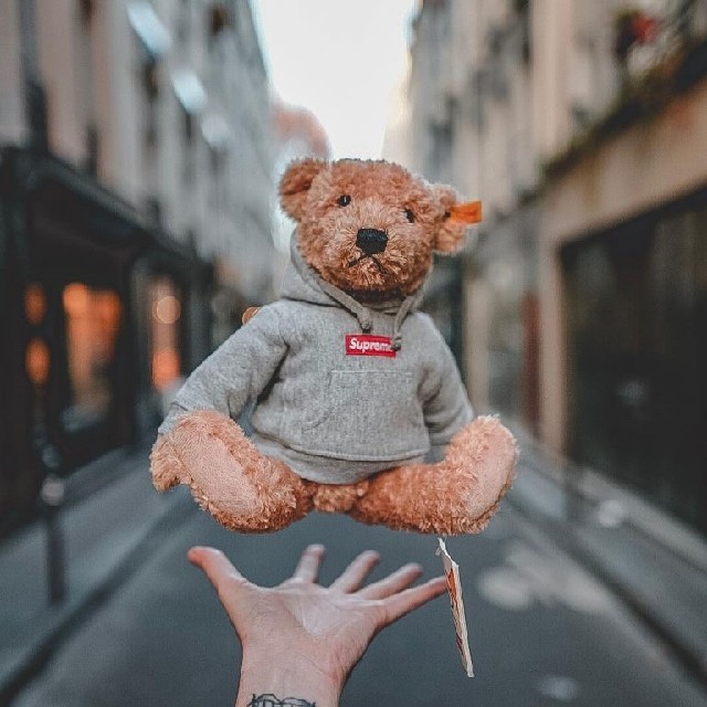 ステッカー Supreme - 送料込 Supreme®/Steiff® Bearの通販 by
