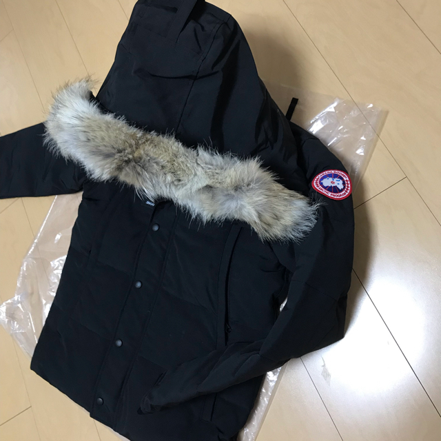 CANADA GOOSE(カナダグース)のカナダグース  ウィンダム ブラック Sサイズ★新品未使用★完売 メンズのジャケット/アウター(ダウンジャケット)の商品写真