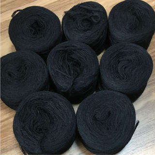 黒い毛糸20玉(生地/糸)