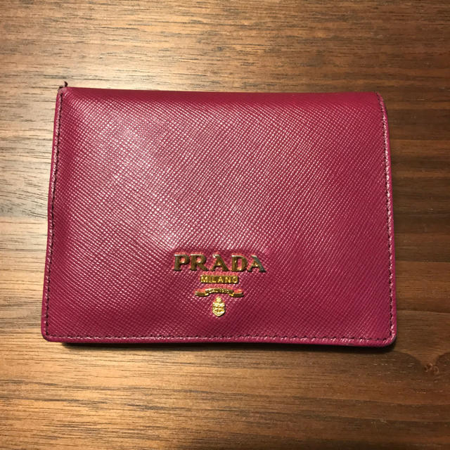 PRADA(プラダ)のプラダ 財布 レディースのファッション小物(財布)の商品写真