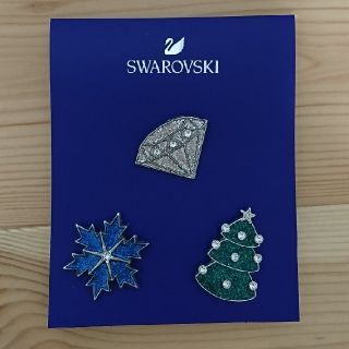 スワロフスキー(SWAROVSKI)のスワロフスキー ブローチ 新品 アクセサリー クリスマス  非売品(ブローチ/コサージュ)