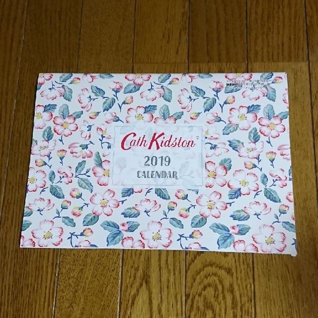 Cath Kidston(キャスキッドソン)のキャス・キッドソン カレンダー  inRED インレッド 1月号 付録 インテリア/住まい/日用品の文房具(カレンダー/スケジュール)の商品写真