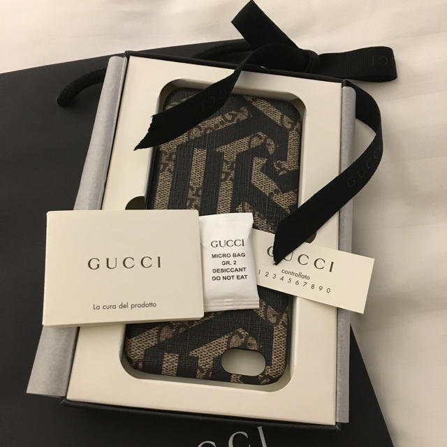 Gucci - 新品 GUCCI グッチ GG CALEIDO 携帯ケース iPhone の通販 by Tay｜グッチならラクマ