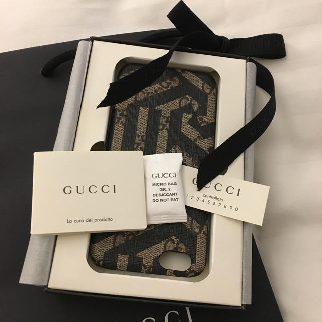 iphoneケース トリーバーチ 、 Gucci - 新品 GUCCI グッチ GG CALEIDO 携帯ケース iPhone の通販 by Tay｜グッチならラクマ