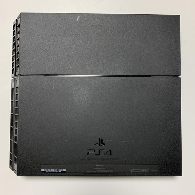 PlayStation4(プレイステーション4)のPlayStation4 プレイステーション4 エンタメ/ホビーのゲームソフト/ゲーム機本体(家庭用ゲーム機本体)の商品写真