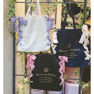 メゾンドフルール(Maison de FLEUR)の♡ブラック♡持ってるだけで可愛い♡レースアップリボントートバッグ♡原宿限定♡(トートバッグ)