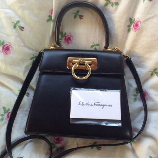 フェラガモ(Ferragamo)のQoo様用❤フェラガモ カバン(ハンドバッグ)