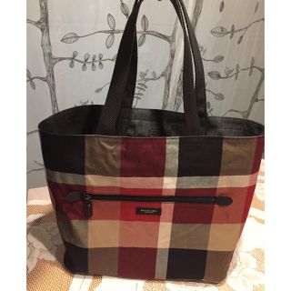 Burberry バーバリートートバック クレストブリッジ の通販 By みさ S Shop バーバリーならラクマ Burberry バーバリートートバック クレストブリッジ の通販 By みさ S Shop バーバリーならラクマ