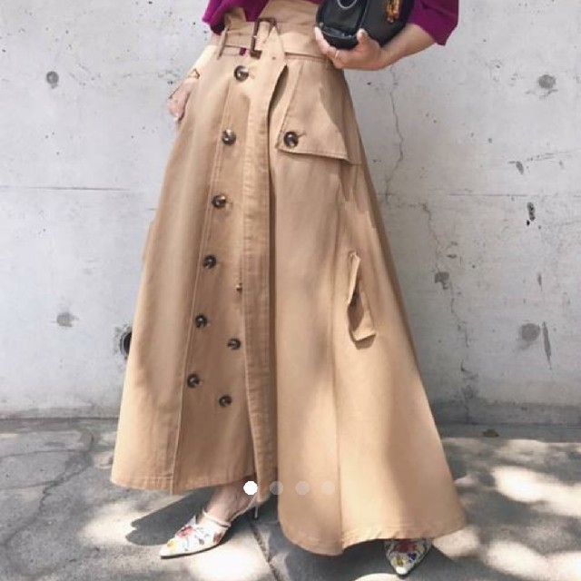 Ameri VINTAGE(アメリヴィンテージ)のAmeri VINTAGE TRENCH LIKE SKIRT レディースのスカート(ロングスカート)の商品写真