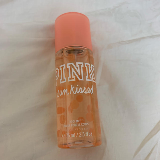 Victoria's Secret(ヴィクトリアズシークレット)のPINK香水 コスメ/美容の香水(香水(女性用))の商品写真