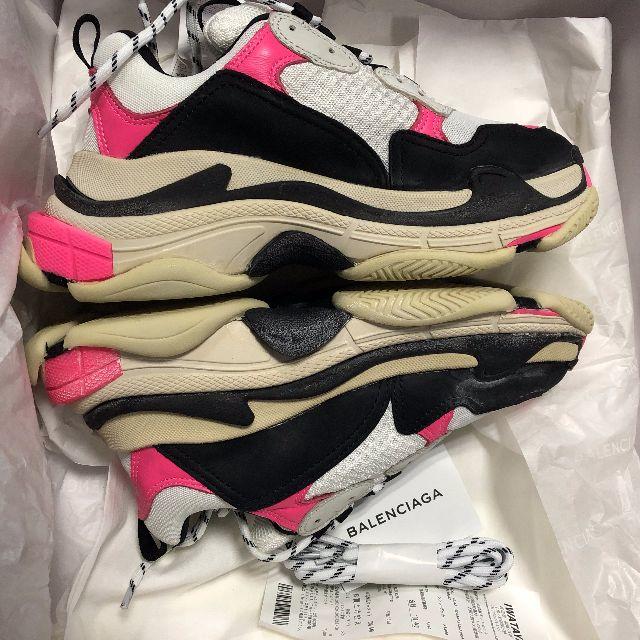 Balenciaga(バレンシアガ)のBALENCIAGA Triple S トリプルS スニーカー  レディースの靴/シューズ(スニーカー)の商品写真