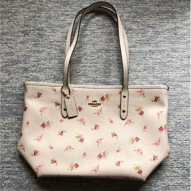 新品 COACH コーチ フローラルトートバッグ ホワイト - トートバッグ