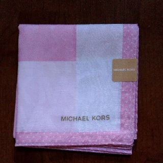 マイケルコース(Michael Kors)のMichael Kors ピンク色ハンカチ レディース(ハンカチ)