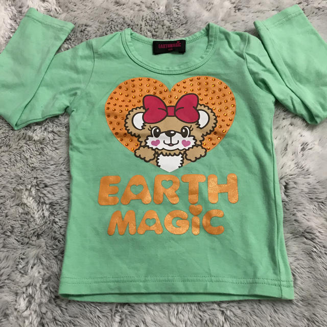 EARTHMAGIC(アースマジック)のアースマジック ロンT 100 キッズ/ベビー/マタニティのキッズ服女の子用(90cm~)(Tシャツ/カットソー)の商品写真