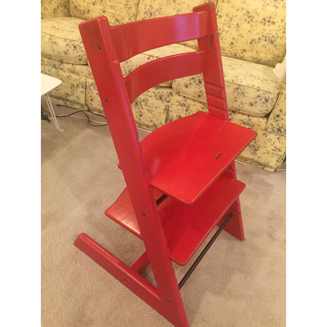 Stokke(ストッケ)の【中古】ストッケ トリップトラップ STOKKE レッド ベビーセット付き キッズ/ベビー/マタニティの寝具/家具(収納/チェスト)の商品写真