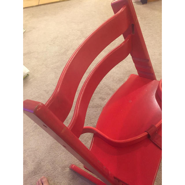 Stokke(ストッケ)の【中古】ストッケ トリップトラップ STOKKE レッド ベビーセット付き キッズ/ベビー/マタニティの寝具/家具(収納/チェスト)の商品写真