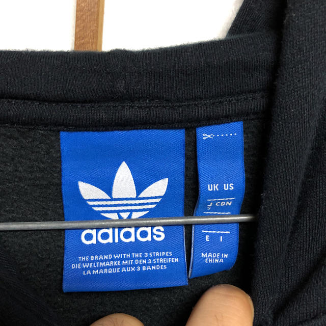 adidas(アディダス)のアディダスパーカー メンズのトップス(パーカー)の商品写真