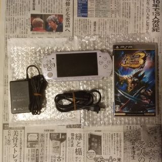 プレイステーションポータブル(PlayStation Portable)のPSP　MHP3 メモリーカード２GB　※ソリエル様専用(携帯用ゲーム機本体)