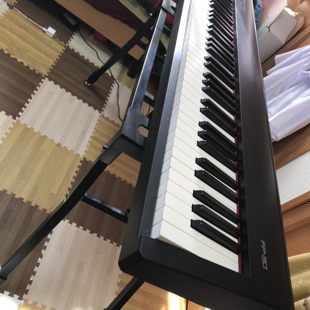 Rolandの電子ピアノFP-30