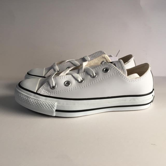 新品 コンバース レザーオールスター OX WH 23.5cm