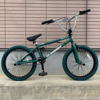 ジーティーバイシクルズ(GT Bicycles)のGT BMX 2019年 SLAMMER(スラマー)(自転車本体)