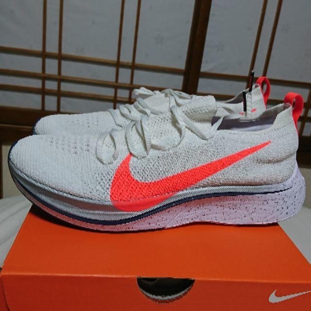 NIKE VAPORFLY 4% FLYKNIT